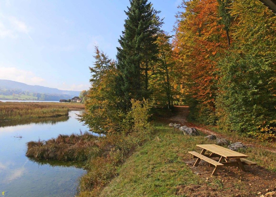 L'Ecrin Du Lac Saint-Point-Lac Esterno foto